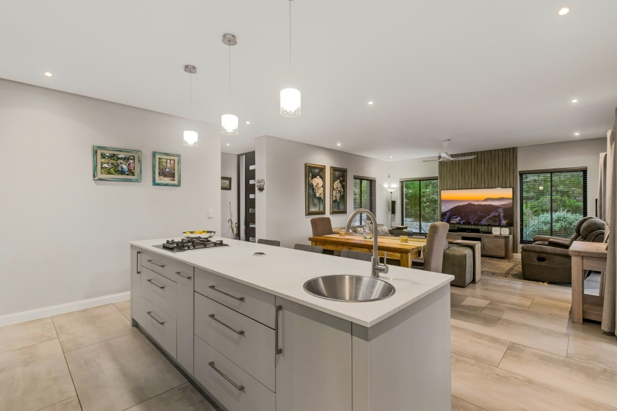 3 Bedroom Property for Sale in Myoli Beach Western Cape